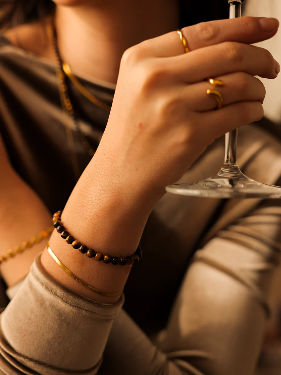 Sleek Armband - Image 4