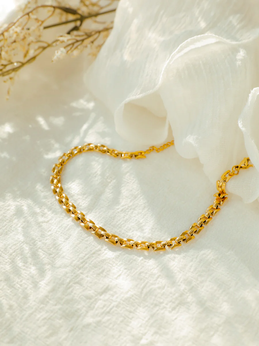 Elegant Watch Brand FUSSKETTCHEN - Image 4