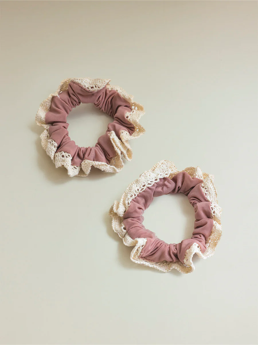 Lace Kiss Set Scrunchie - Image 10