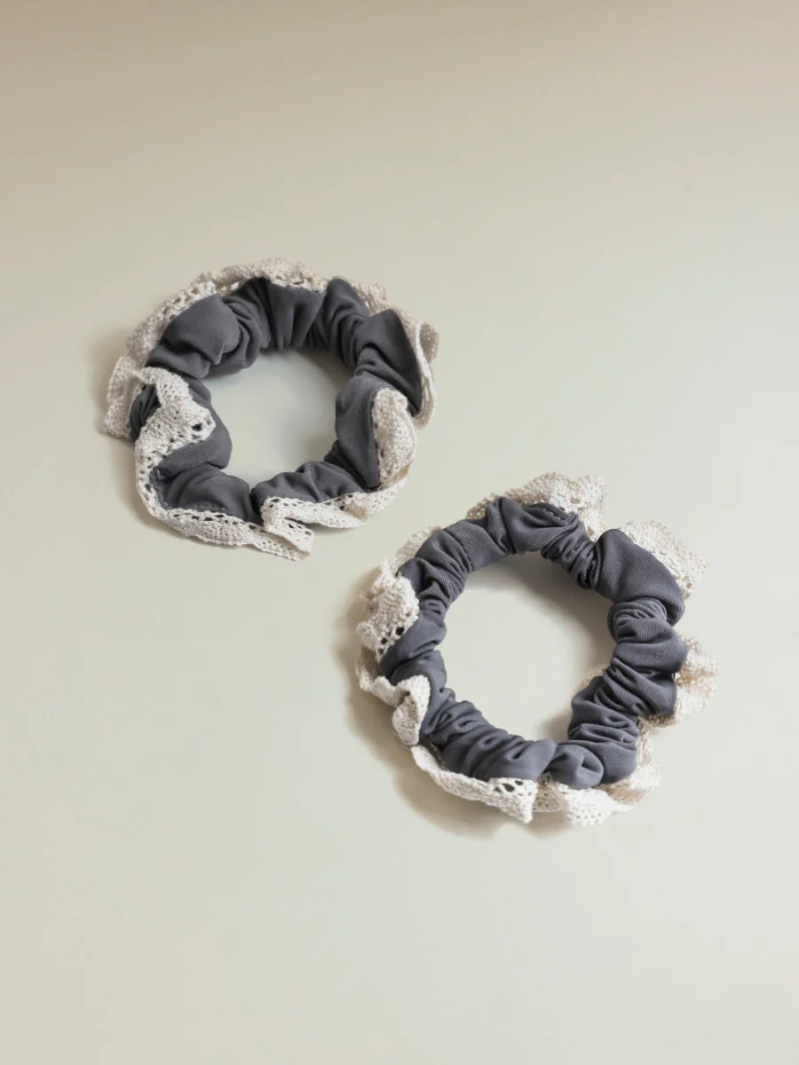 Lace Kiss Set Scrunchie - Image 11