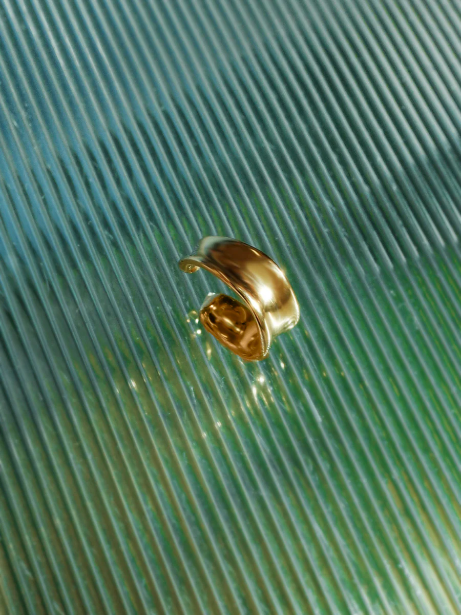 Mirror Arc Earcuff - Image 4