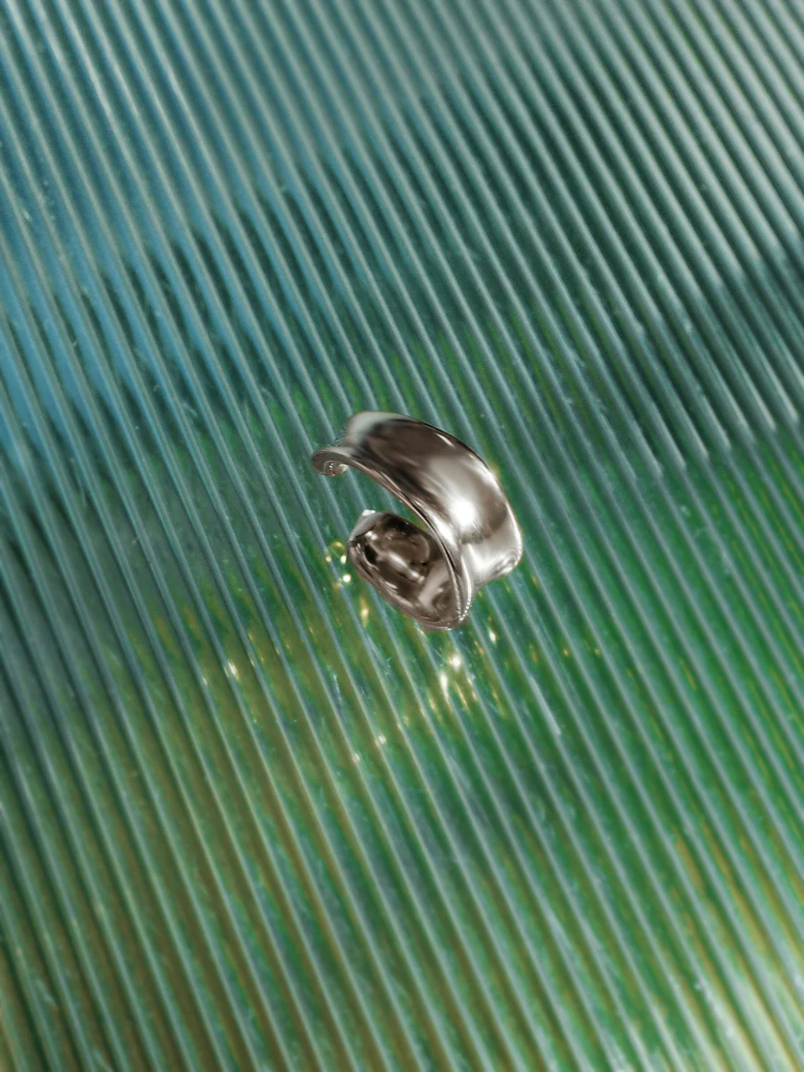 Mirror Arc Earcuff - Image 8