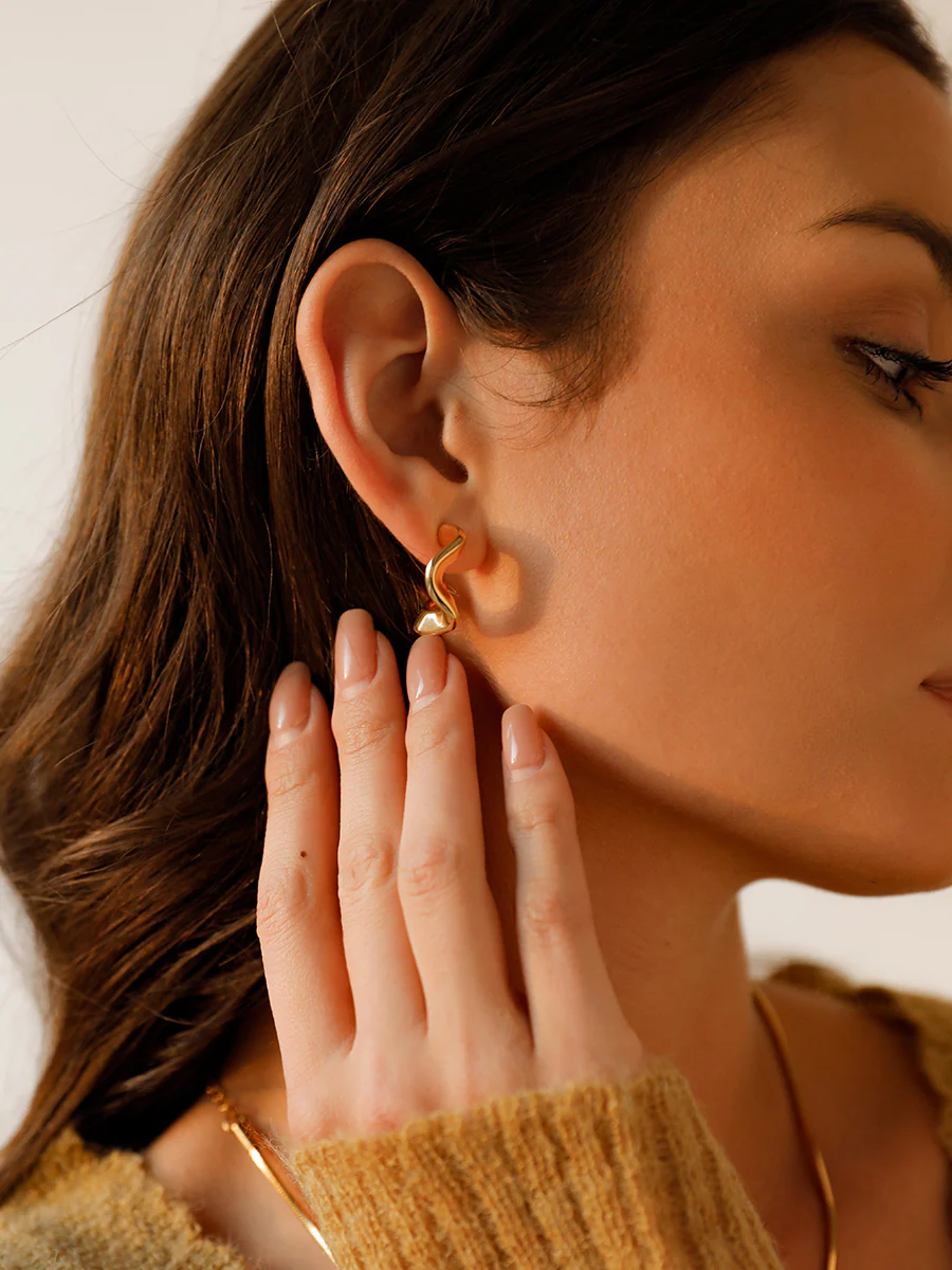 Sinuous Loop Ohrringe - Image 6