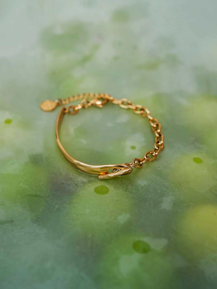 Timeless Elegance ARMBAND - Image 4